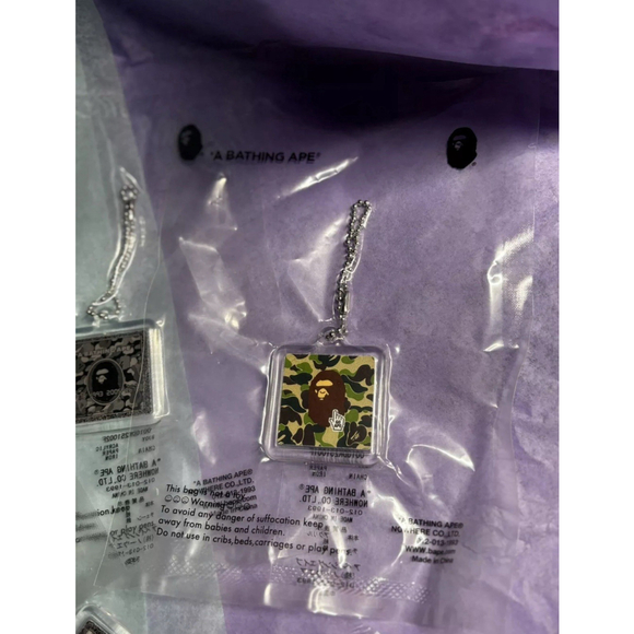 Bape• A Bathing Ape: Go Ape Keychain•Green Camo• Brand New In Sealed Bag - Picture 3 of 5